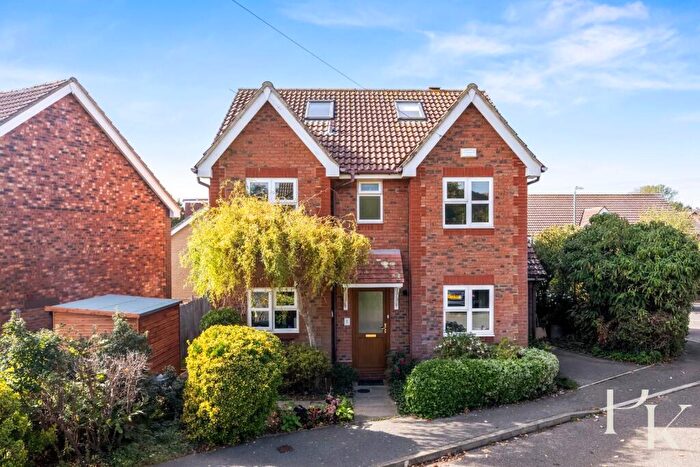 5 Bedroom House For Sale In Wayfield Close, Hove, BN3