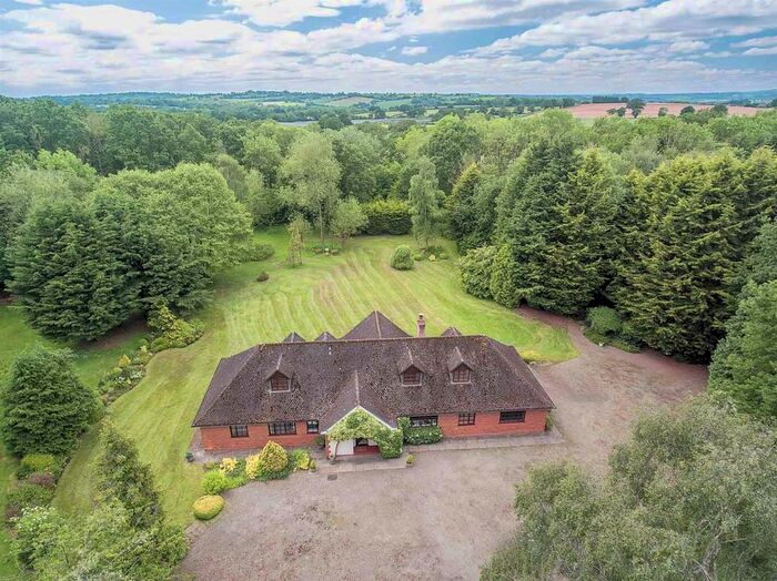 6 Bedroom Detached House For Sale In Lane Green Coppice, Six Ashes, WV15