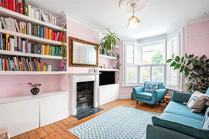 4 Bedroom Terraced House For Sale In Links Road, Tooting, SW17