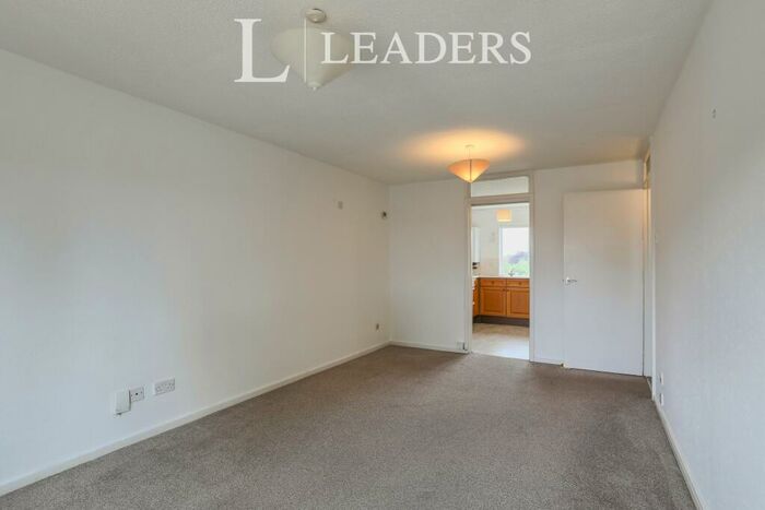 1 Bedroom Apartment To Rent In Tulip Tree Court, Kenilworth, CV8