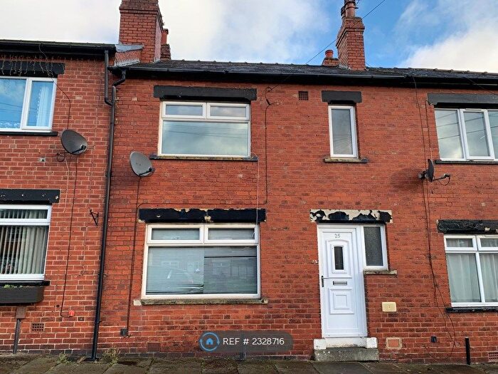 3 Bedroom Terraced House To Rent In Portland Road, Leeds, LS12