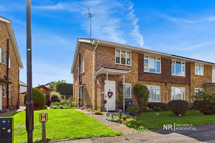 2 Bedroom Maisonette For Sale In Headley Close, West Ewell, Surrey., KT19