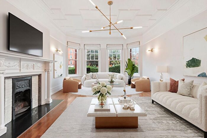 5 Bedroom Flat To Rent In Oakwood Court, Holland Park, W14