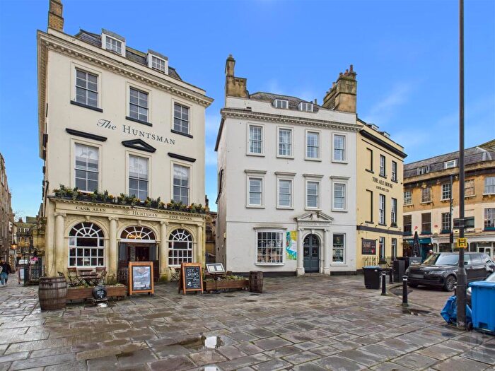 2 Bedroom Apartment For Sale In Terrace Walk, Bath, BA1