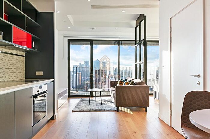 Apartment To Rent In Corson House, City Island, E14