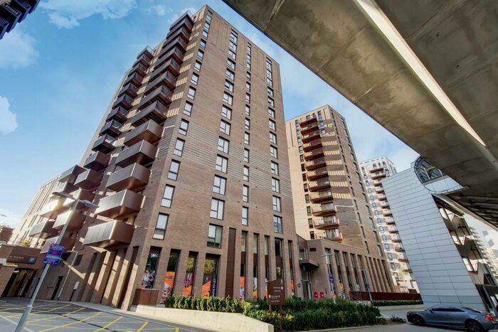2 Bedroom Flat To Rent In Adlay Apartments, Silvertown, London, E16