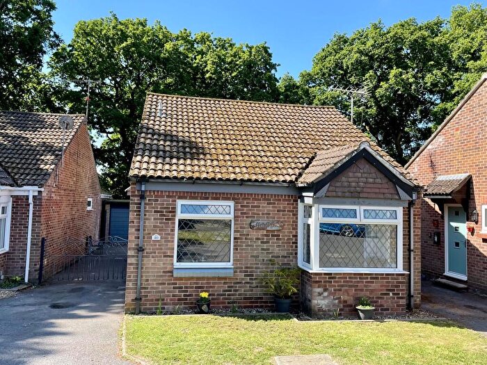 2 Bedroom Detached Bungalow For Sale In Redshank Close, Creekmoor, BH17