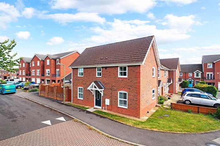 3 Bedroom End Of Terrace House For Sale In Topaz Drive, Andover, SP10