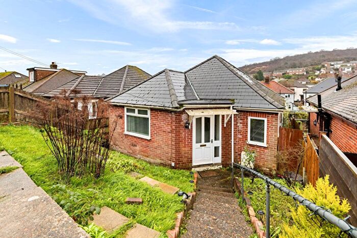 2 Bedroom Detached Bungalow For Sale In Queens Avenue, Elms Vale, Dover, CT17