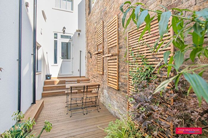 1 Bedroom Flat To Rent In Prowse Place, London, NW1