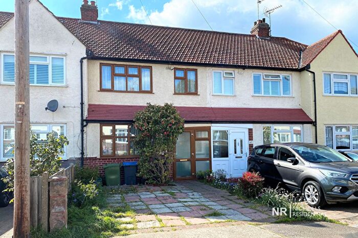 3 Bedroom Property For Sale In Hartfield Road, Chessington, Surrey., KT9
