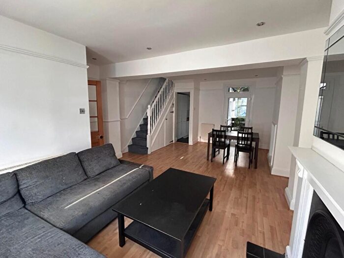 2 Bedroom Terraced House To Rent In Quebec Street, Brighton, BN2