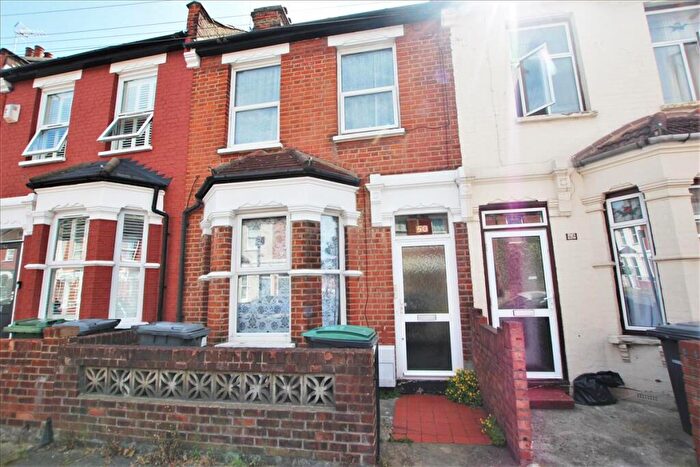 1 Bedroom Flat To Rent In Dunloe Avenue, Tottenham, London, N17