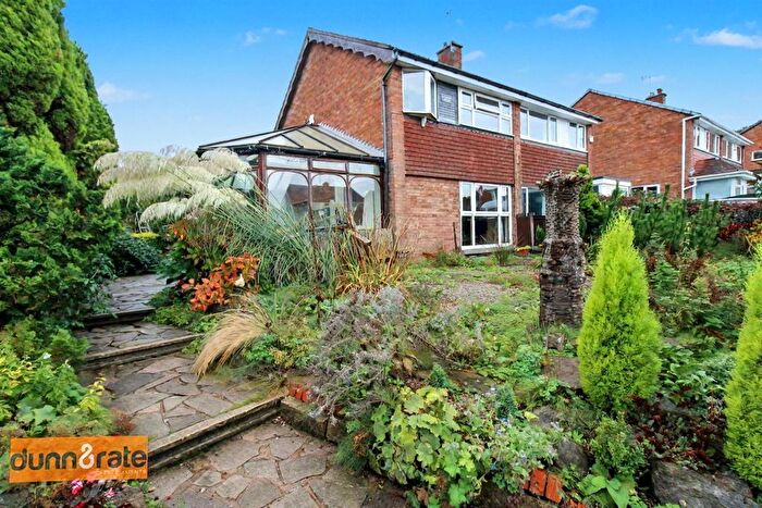 3 Bedroom Semi-detached House For Sale In Barncroft Road, Chell Heath, Stoke-On-Trent, ST6
