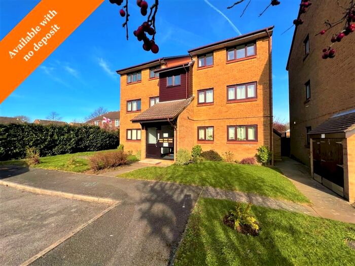 2 Bedroom Flat To Rent In Celandine Avenue, Locks Heath, Southampton, SO31