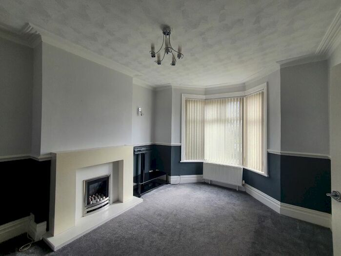 3 Bedroom Semi-Detached House To Rent In Manchester Road, Rochdale, OL11