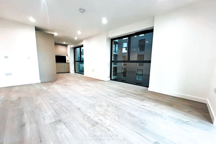 1 Bedroom Apartment To Rent In Woodberry Down, Damsel Grove, N4