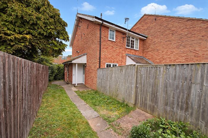 1 Bedroom Cluster House To Rent In Pitchford Walk, Buckingham, Buckinghamshire, MK18