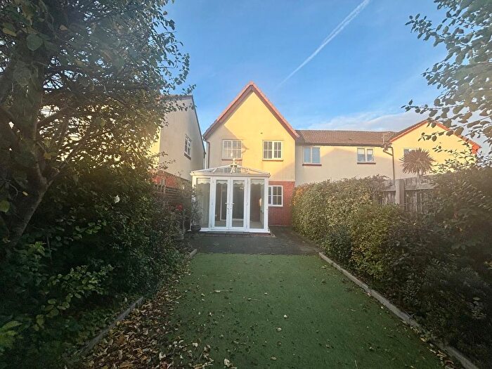 3 Bedroom Property To Rent In Burway Meadow, Alrewas, DE13