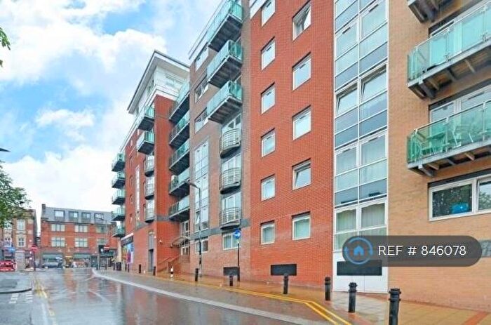 2 Bedroom Flat To Rent In Royal Plaza, Sheffield, S1