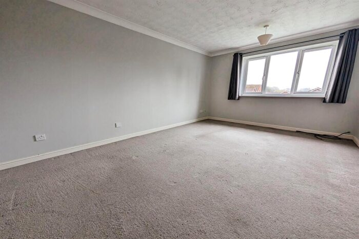 1 Bedroom Flat To Rent In Hulton Close, Woolston, SO19