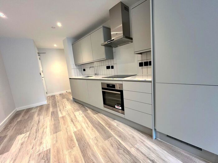 1 Bedroom Apartment To Rent In Apex Lofts, B12