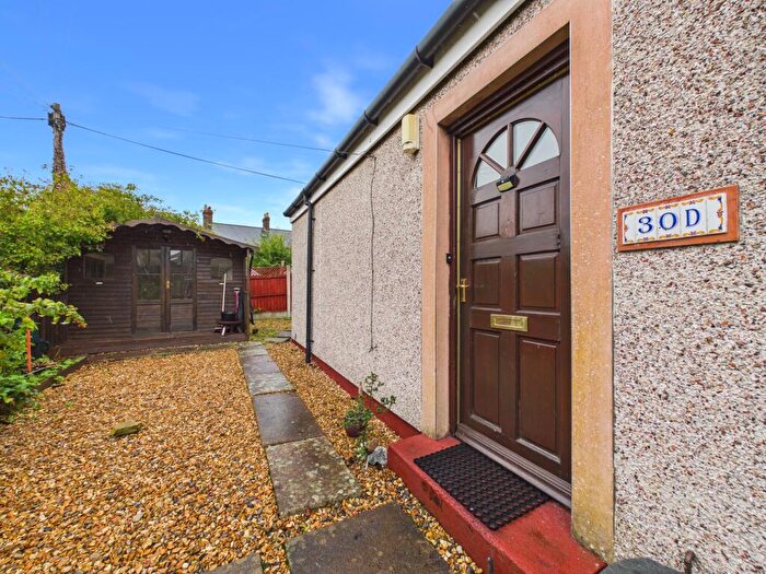 2 Bedroom Semi-Detached Bungalow For Sale In Etterby Street, Carlisle, CA3