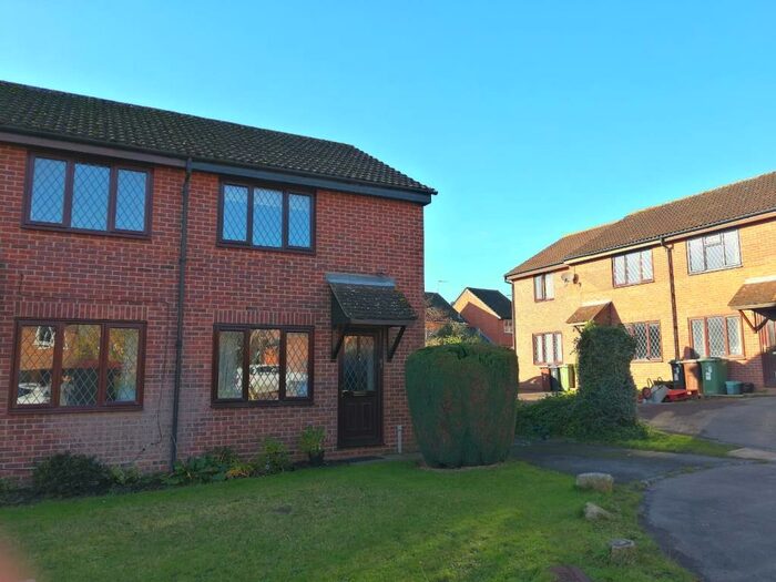 2 Bedroom Semi-Detached House To Rent In North Abingdon, Oxfordshire, OX14