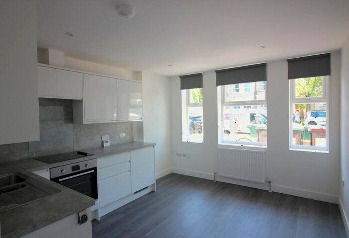 1 Bedroom Flat To Rent In Portland Road, Hove, East Sussex, BN3