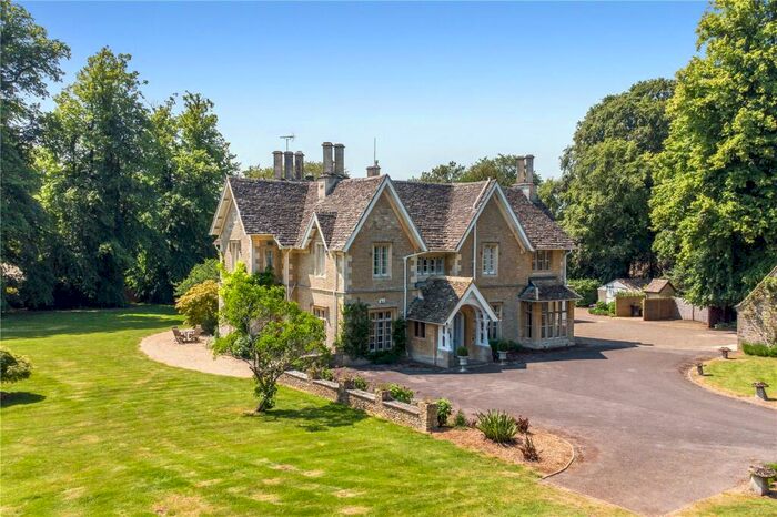 8 Bedroom Equestrian Facility For Sale In Siddington, Cirencester, Gloucestershire, GL7