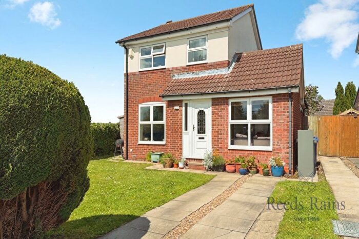 3 Bedroom Detached House For Sale In Peppermint Way, Selby, North Yorkshire, YO8