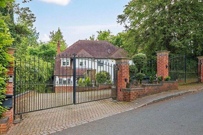 5 Bedroom Detached House For Sale In Roke Road, Kenley, CR8