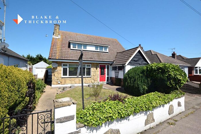 3 Bedroom Chalet For Sale In St Johns Road, Clacton-on-Sea, CO16