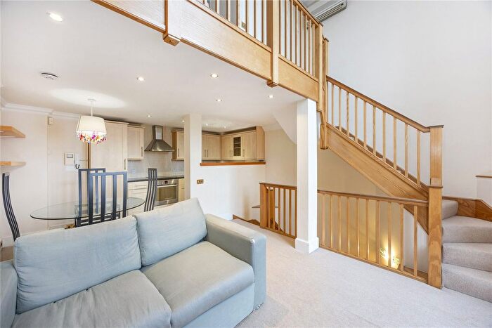 1 Bedroom Terraced House For Sale In Charles Ii Place, London, SW3
