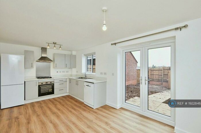 3 Bedroom Detached House To Rent In Bentley Well, Derby, DE22