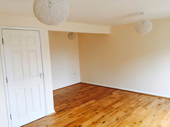 4 Bedroom Terraced House To Rent In Lothian Way, Greylees, Sleaford, Lincolnshire, NG34