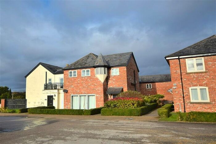 2 Bedroom Flat To Rent In Griffin Farm Drive, Heald Green, Cheadle, SK8