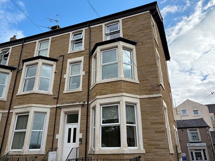 2 Bedroom Flat To Rent In Highfield Crescent, Morecambe, LA4