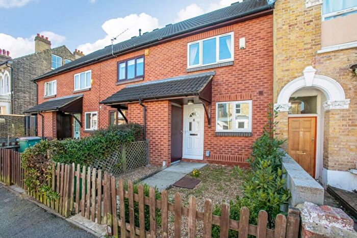 2 Bedroom Terraced House For Sale In Padua Road, Anerley, London, SE20