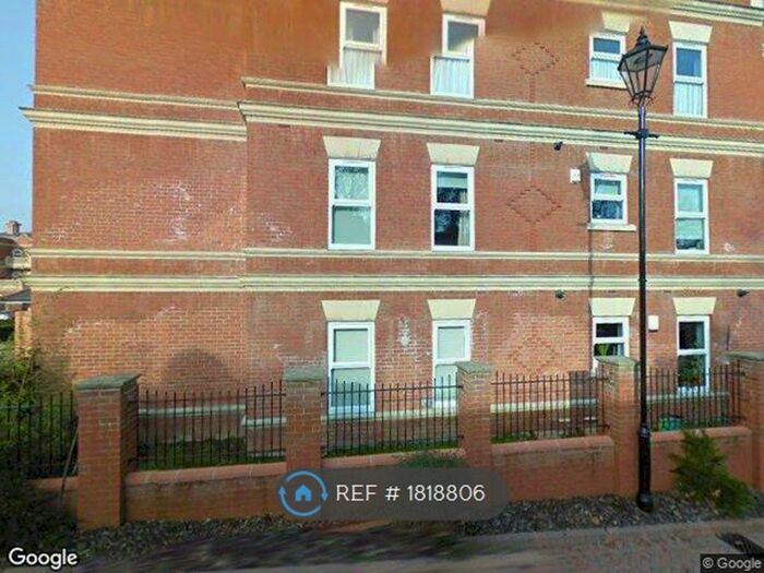 1 Bedroom Flat To Rent In Franklin Court, Wormley, GU8