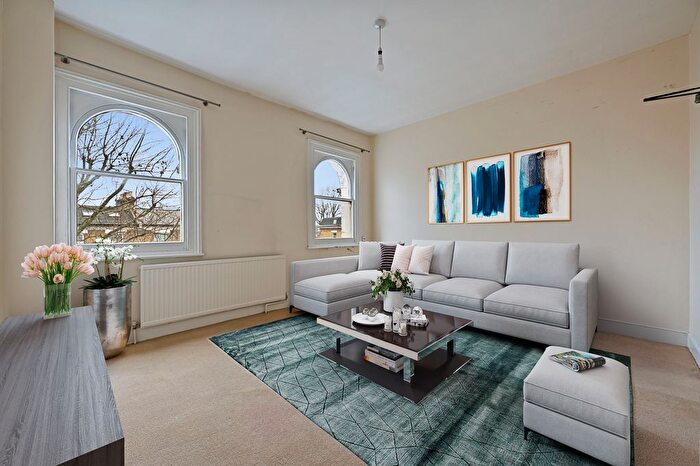 1 Bedroom Flat For Sale In Netherwood Road, London, W14