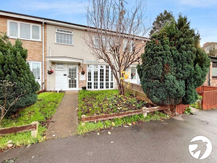 3 Bedroom Terraced House To Rent In St. Michaels Close, Chatham, Kent, ME4