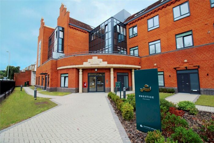 1 Bedroom Flat To Rent In Prestige House, - High Street, Egham, Surrey, TW20