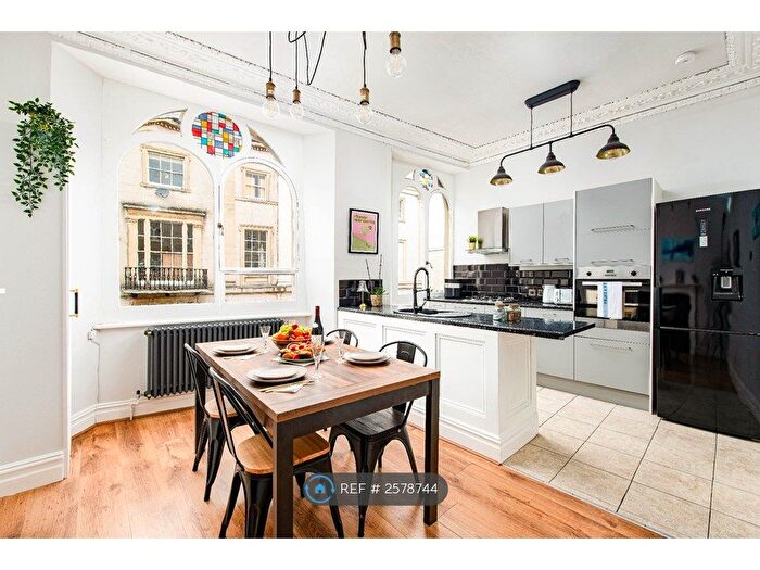 2 Bedroom Maisonette To Rent In Dover Place, Bristol, BS8