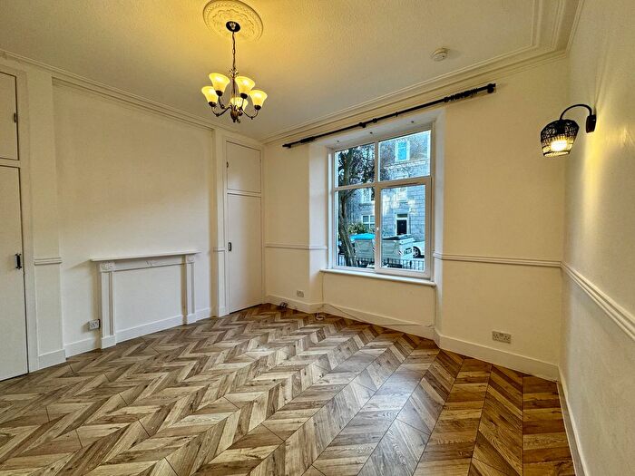 1 Bedroom Flat To Rent In Hartington Road, Aberdeen, AB10