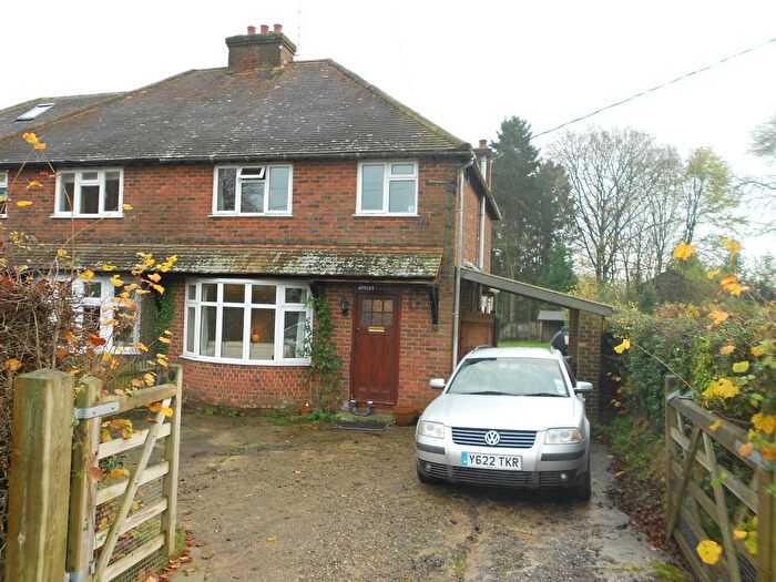 3 Bedroom Semi-Detached House To Rent In Gilberts Hill, St. Leonards, Tring, HP23