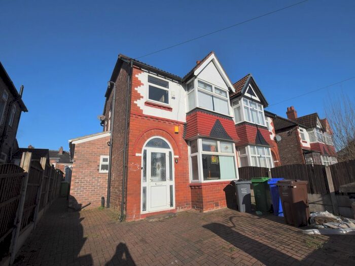 4 Bedroom Semi-Detached House To Rent In Talbot Road, Fallowfield, Manchester, M14