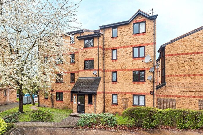 Studio To Rent In Sunbury Court, Myers Lane, New Cross, London, SE14