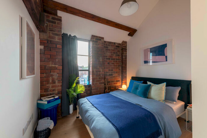 3 Bedroom Apartment To Rent In Milton Street, Sheffield, S3