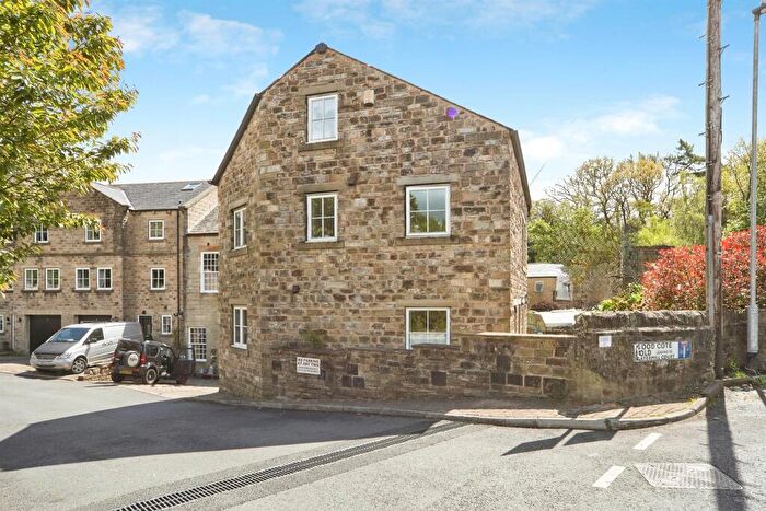 4 Bedroom Detached House For Sale In Water Mill Court, Oakworth, Keighley, BD22
